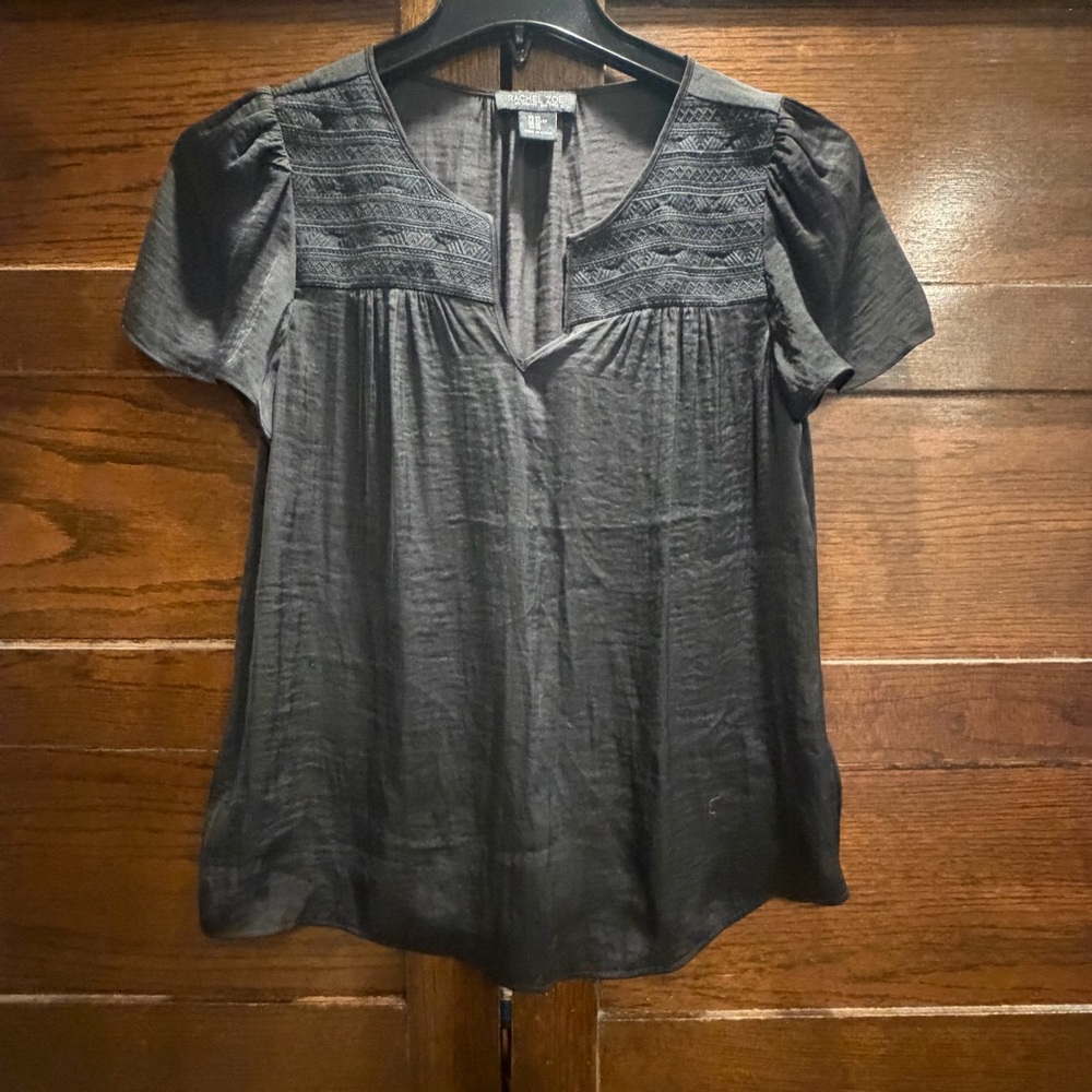 ✅ Rachel Zoe XS flutter sleeve Black silky Blouse shirt sleeve top shirt brocade